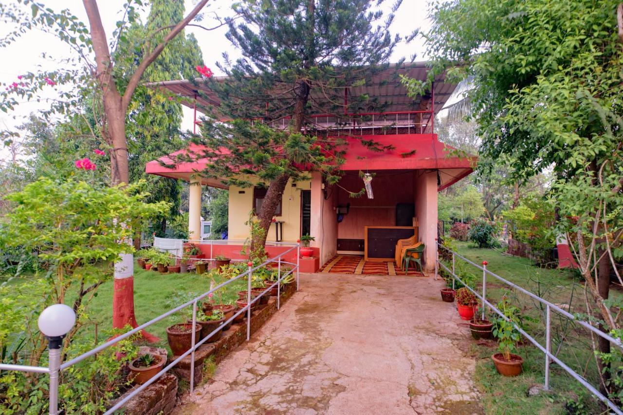 Prajakta Rest House Alībāg Eksteriør bilde